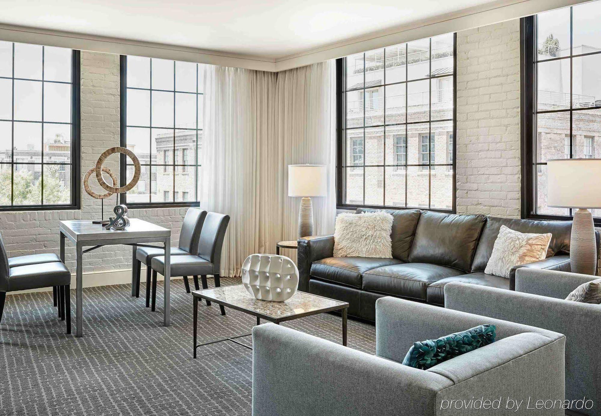 Renaissance New Orleans Arts Warehouse District Hotel Екстериор снимка