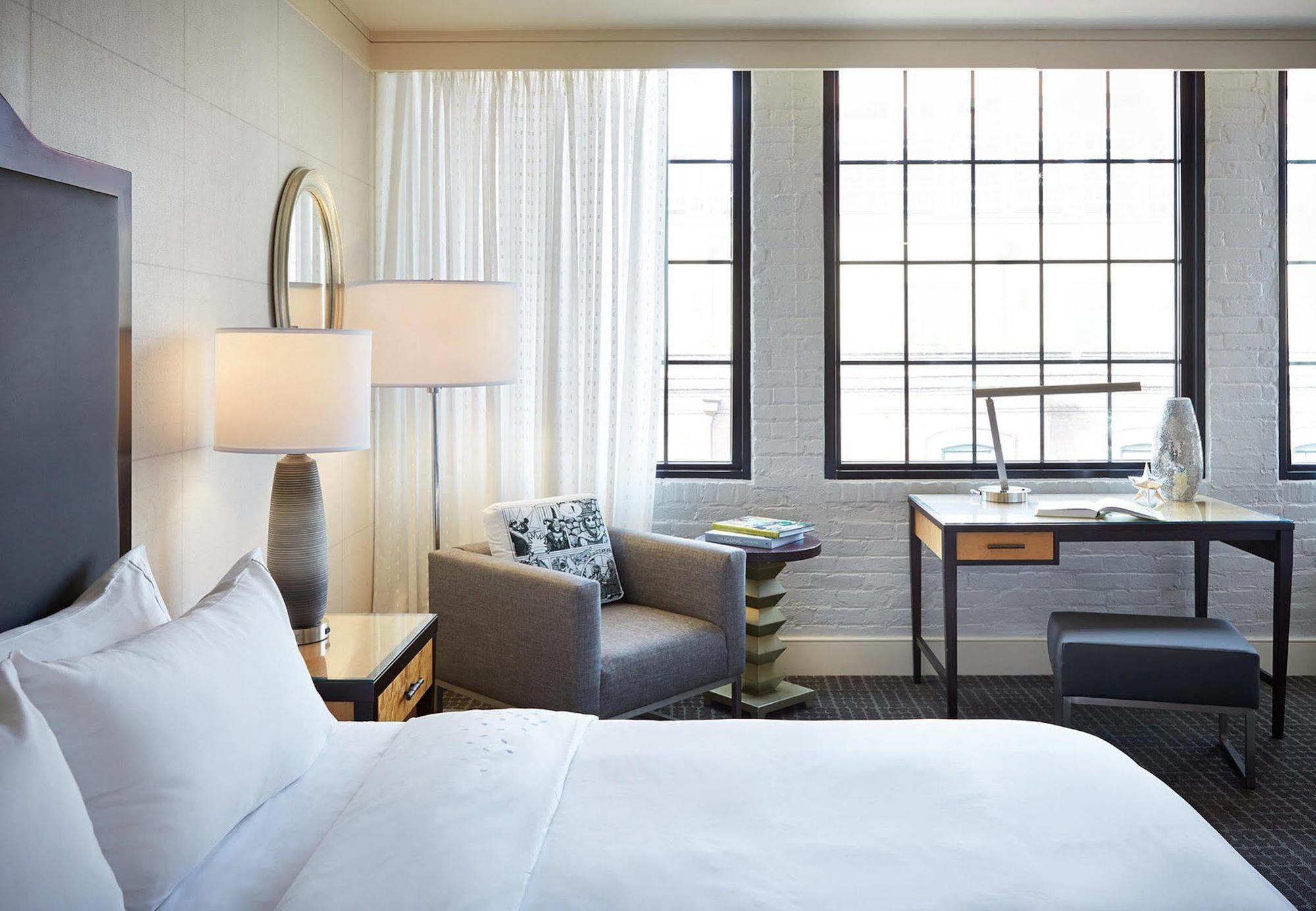 Renaissance New Orleans Arts Warehouse District Hotel Екстериор снимка